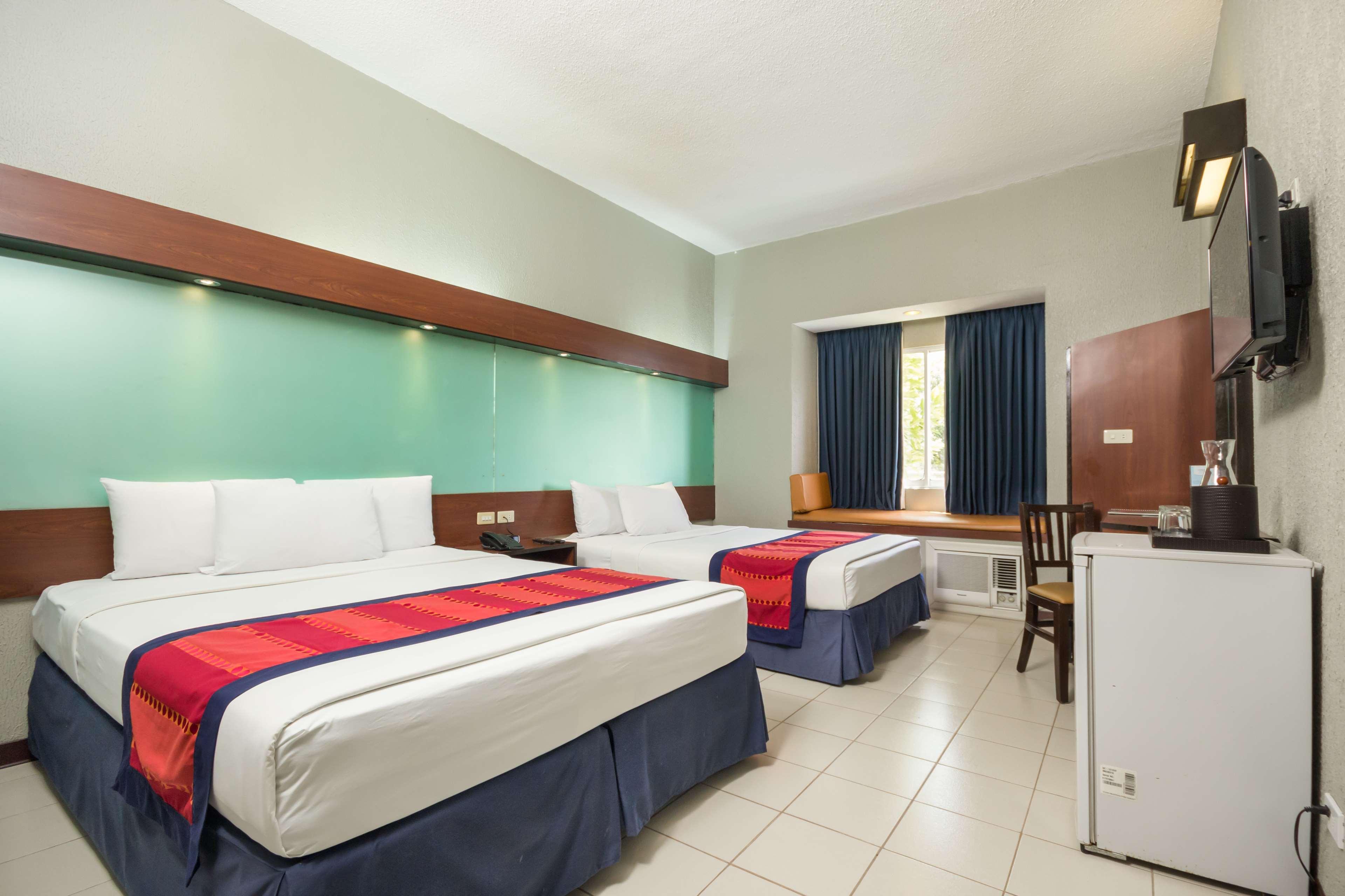 Microtel By Wyndham Eagle Ridge General Trias  Exterior foto