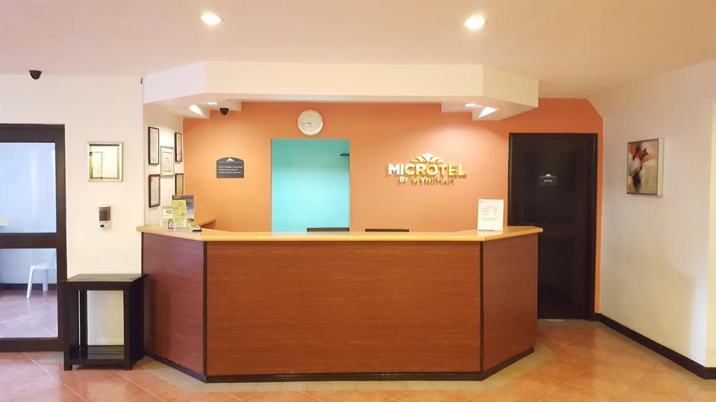Microtel By Wyndham Eagle Ridge General Trias  Exterior foto